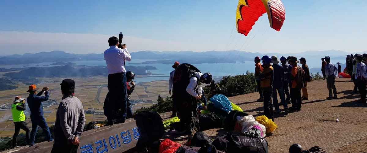 패러글라이딩